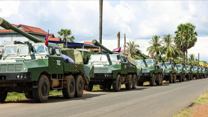 Campuchia, Thái Lan bắt đầu rút vũ khí dọc biên giới